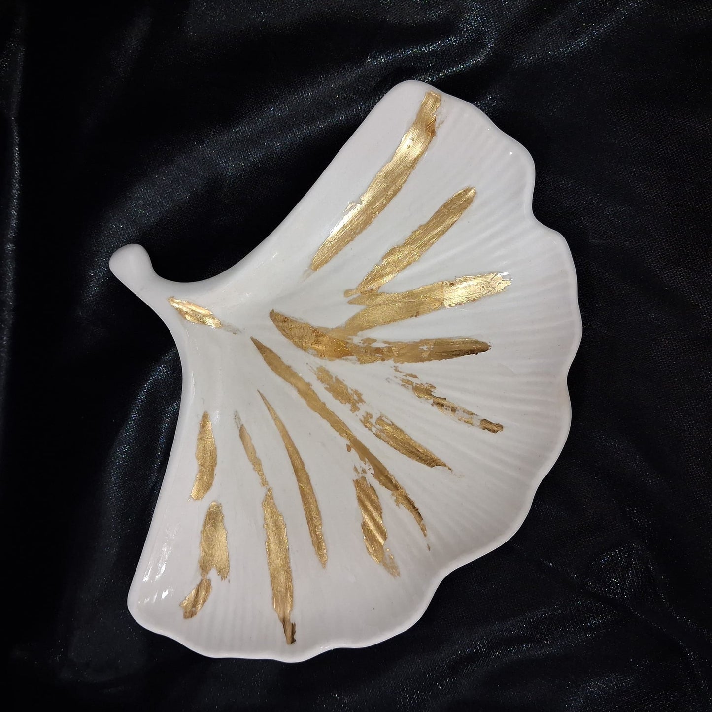 Vide-poche feuille de ginkgo en composite minéral