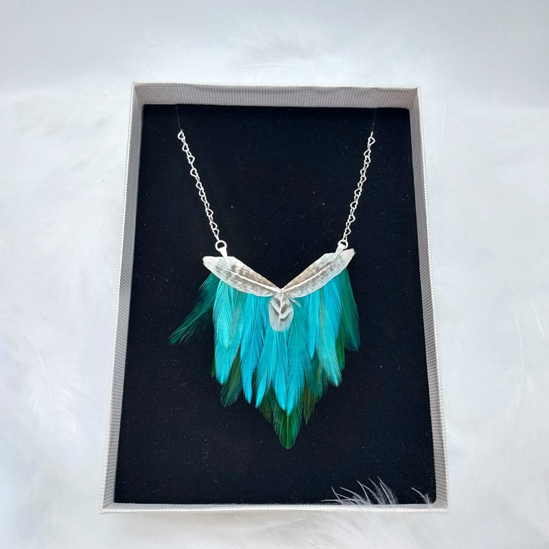 collier-plumes-naturelles-coq-turquoise-et-argent-AG925-decoplumes.