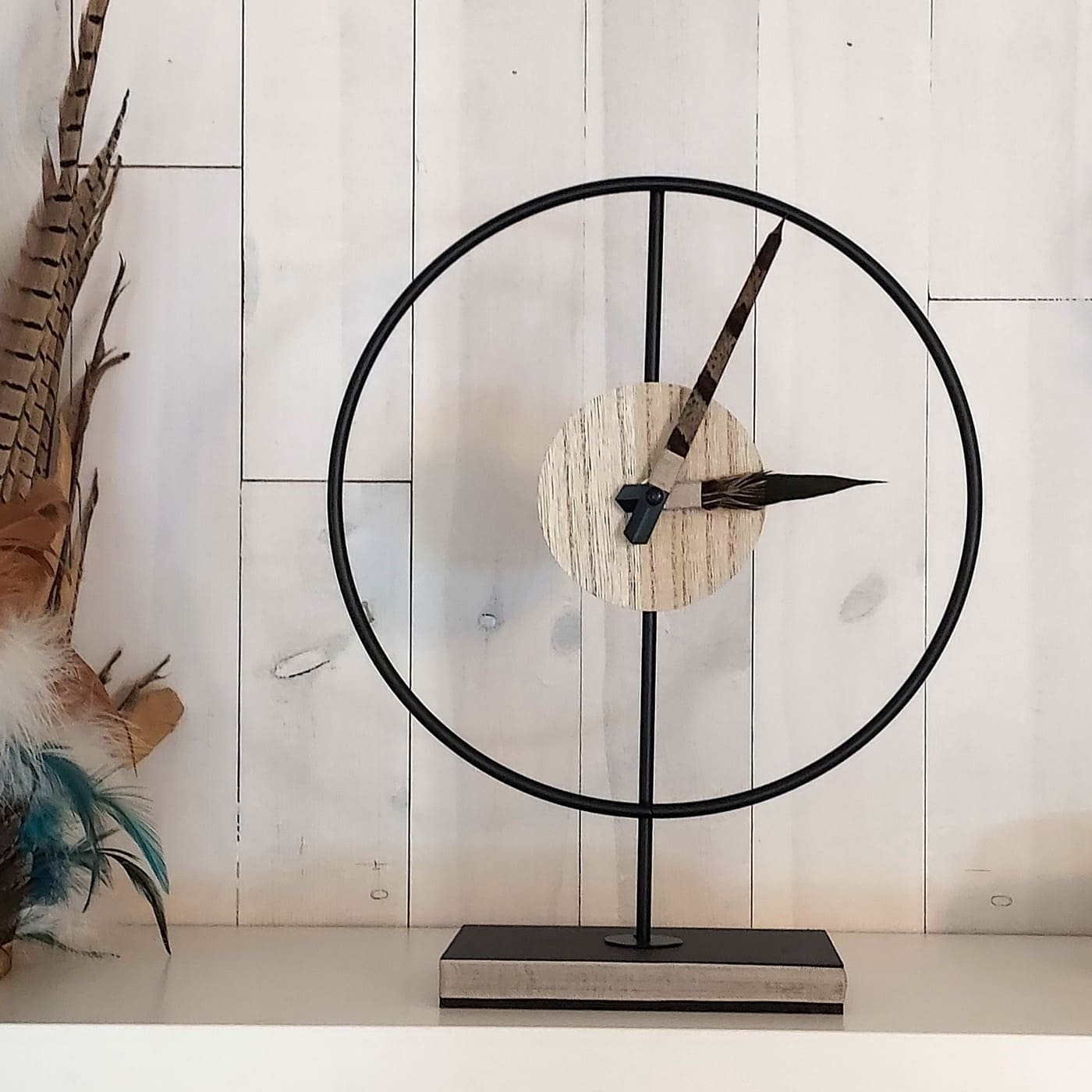 Horloge Design "Les Plumes du Temps"