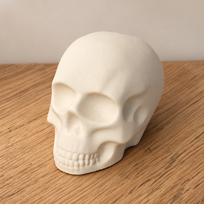 Vanité à parfumer – Petite tête de mort en matière minérale